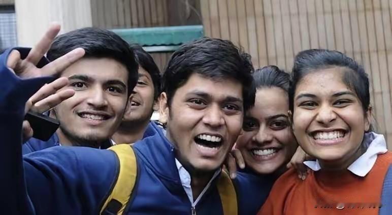 最近加拿大移民局搞了个大动作，直接端掉137家印度留学生开的空壳公司，这些公司注