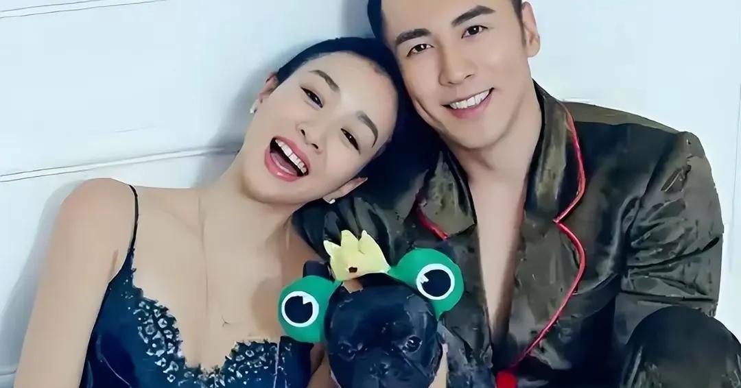 两对姐弟恋，有孩子的洪欣和张丹峰过得一地鸡毛，没孩子的钟丽缇和张伦硕小日子甜甜蜜