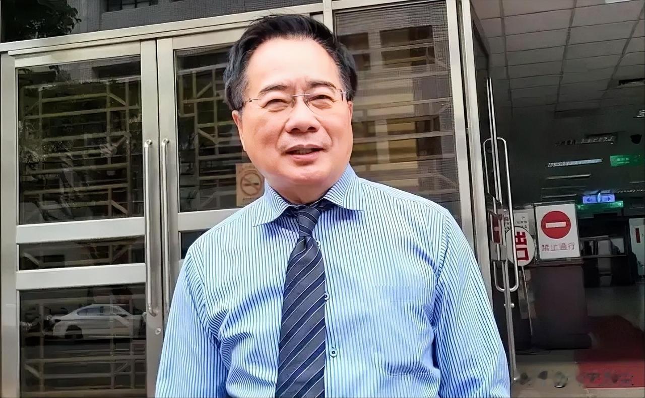 “蔡正元入狱只是开始？这几条消息放在一起不太简单”这两天台湾政坛的信息有点割