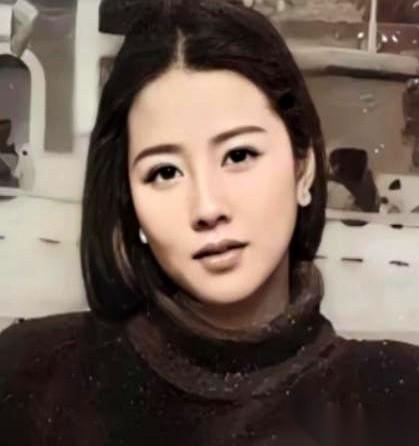 这个故事，关于一个叫张梅香的17岁姑娘。1969年，一个大队干部把她叫进办公室