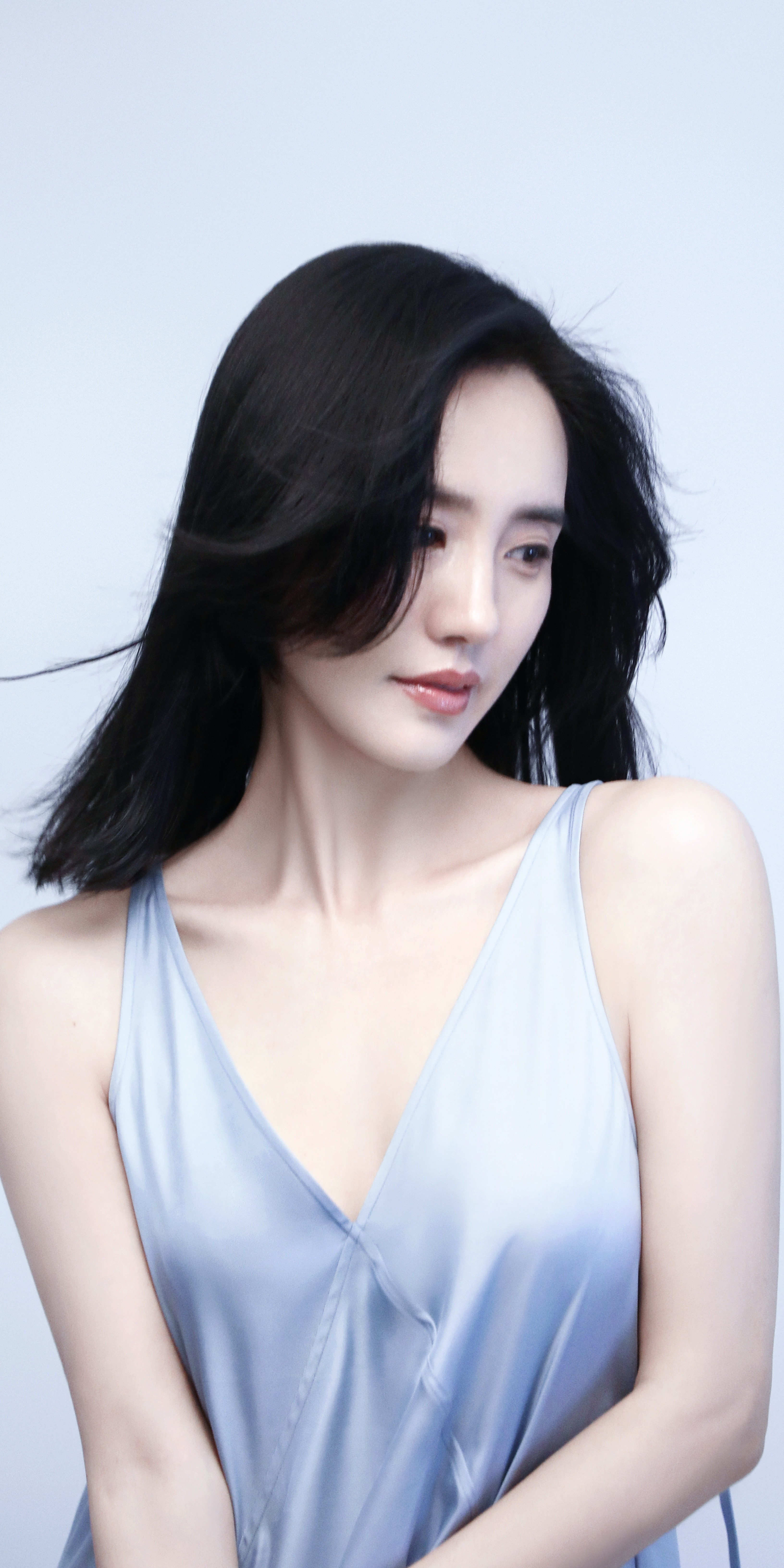 王智写真壁纸：一抹蓝，治愈柔美。王智