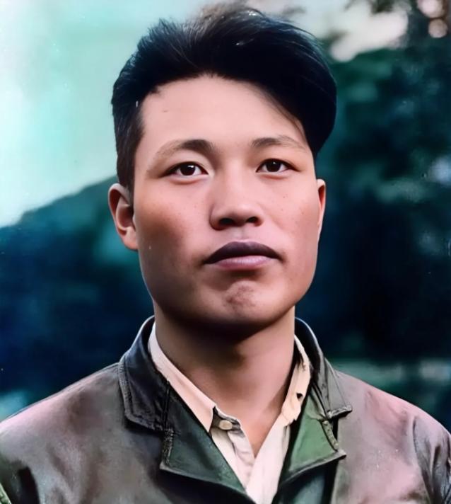 1953年，年仅21岁的朝鲜飞行员，开着当时世界上最先进的战机投诚美国，并获得1