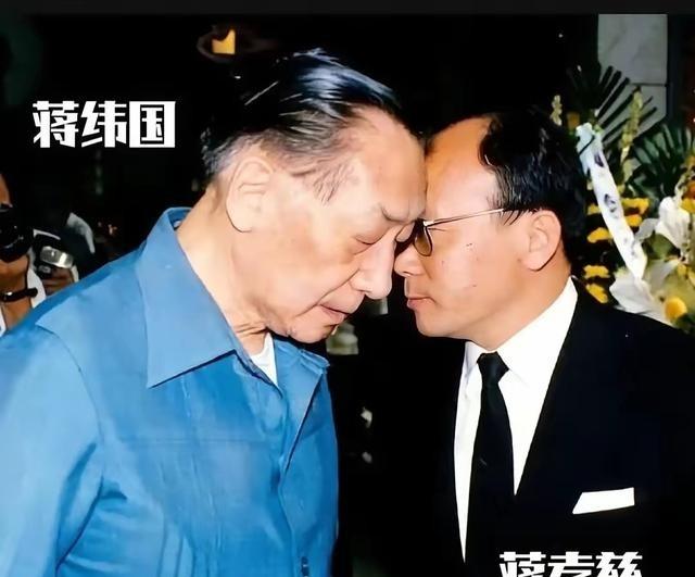 蒋纬国为什么没有反对章孝严、孝慈认祖归宗？其实蒋纬国不但不反对，还一直有来往，1