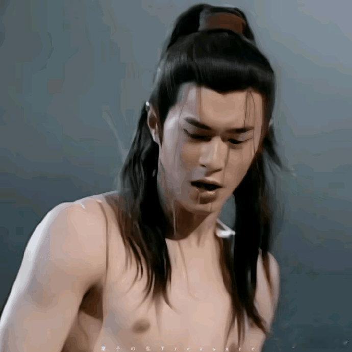 小时候看古天乐的身材真的没觉得有啥现在是我有眼不识细糠了​​​