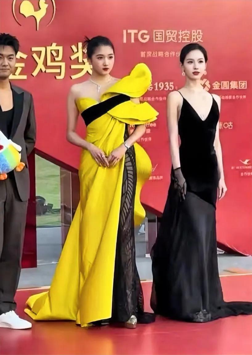 关晓彤的颜值很奇怪。明明五官、身材每个地方单独看没问题，搁到一块儿本来应该更美的