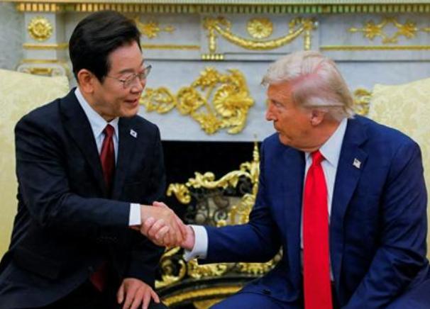 倒计时2天,李在明将含泪签字,美逼韩国割土地,中国家门口生变!离10