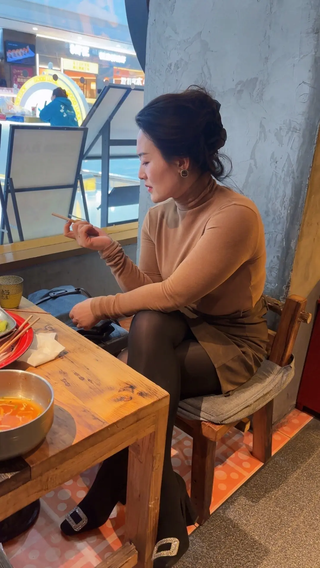姨是80后