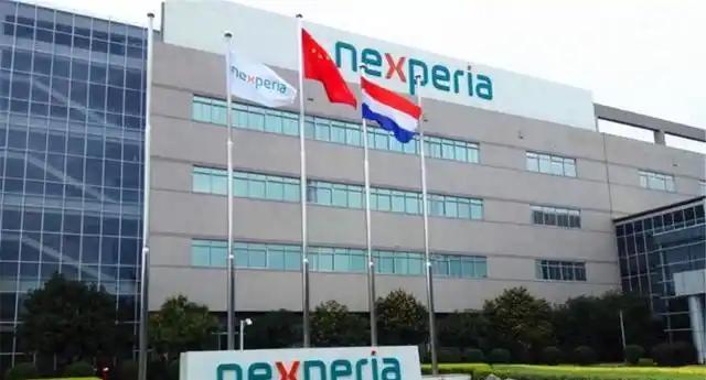 如今荷兰已经没有退路了，如果道歉同时奉还中国公司被掠夺的资产，恐怕还是没有完！接