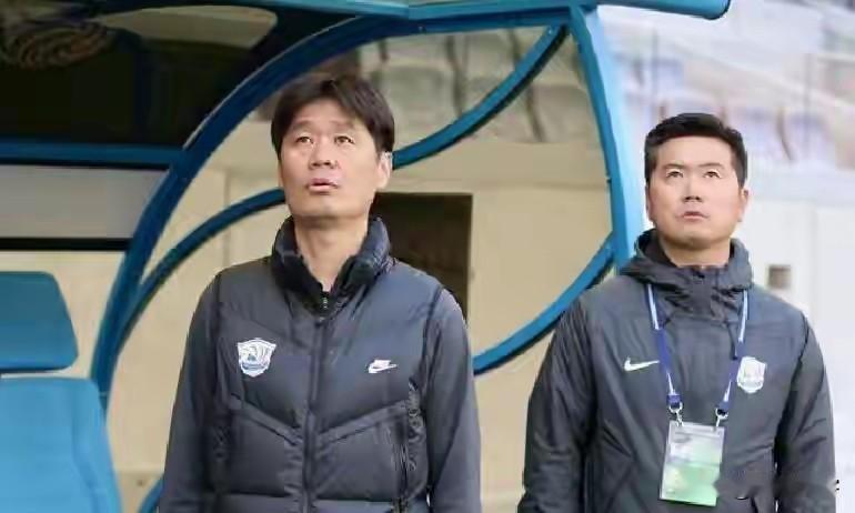 心累！李霄鹏已决定辞职下赛季不再执教，海牛无奈将重新踏上寻帅之路！根据多家媒体