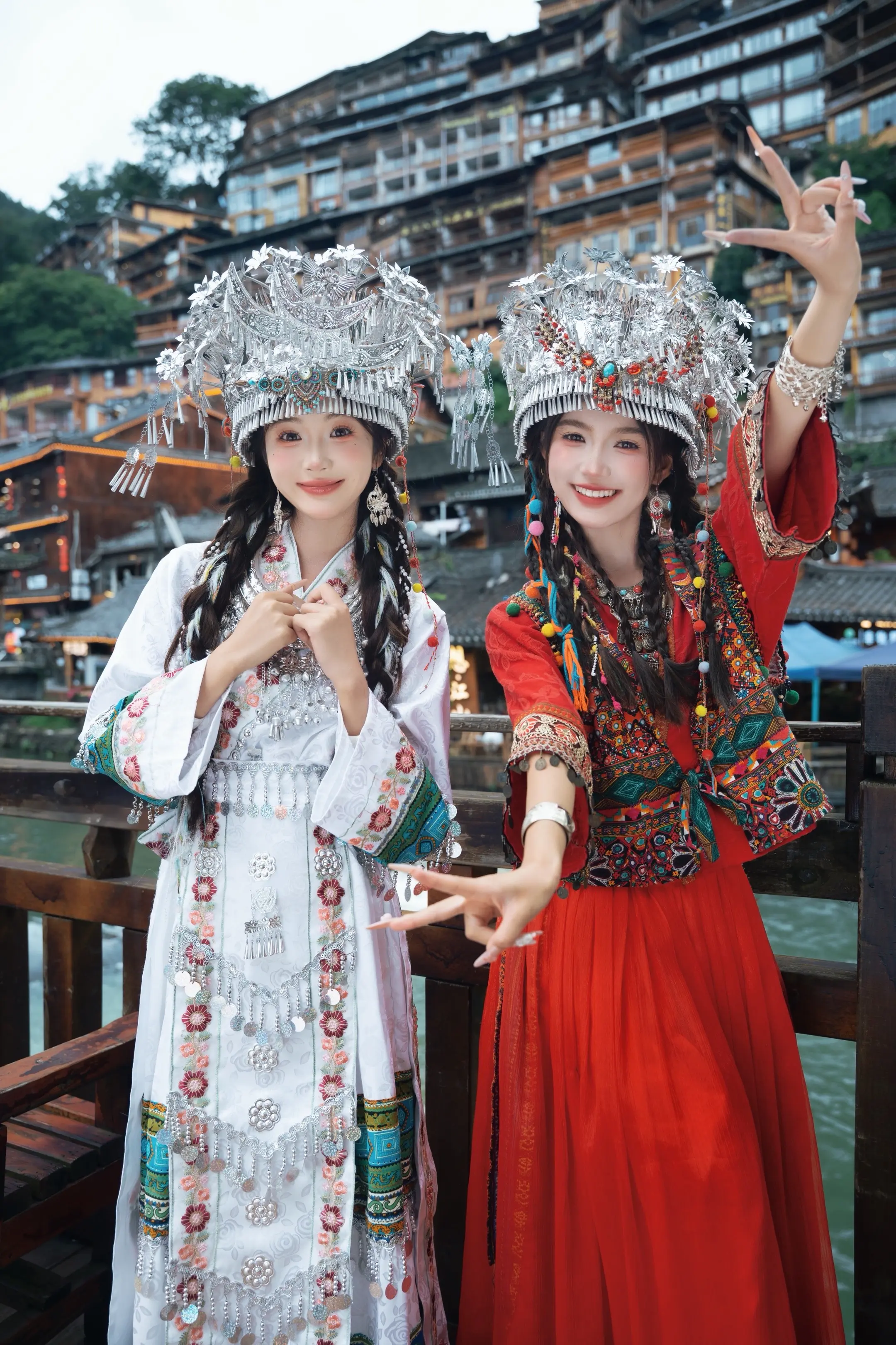 糟糕，中蛊了！都怪我，还是寨子里唯一不会下蛊的姑娘。