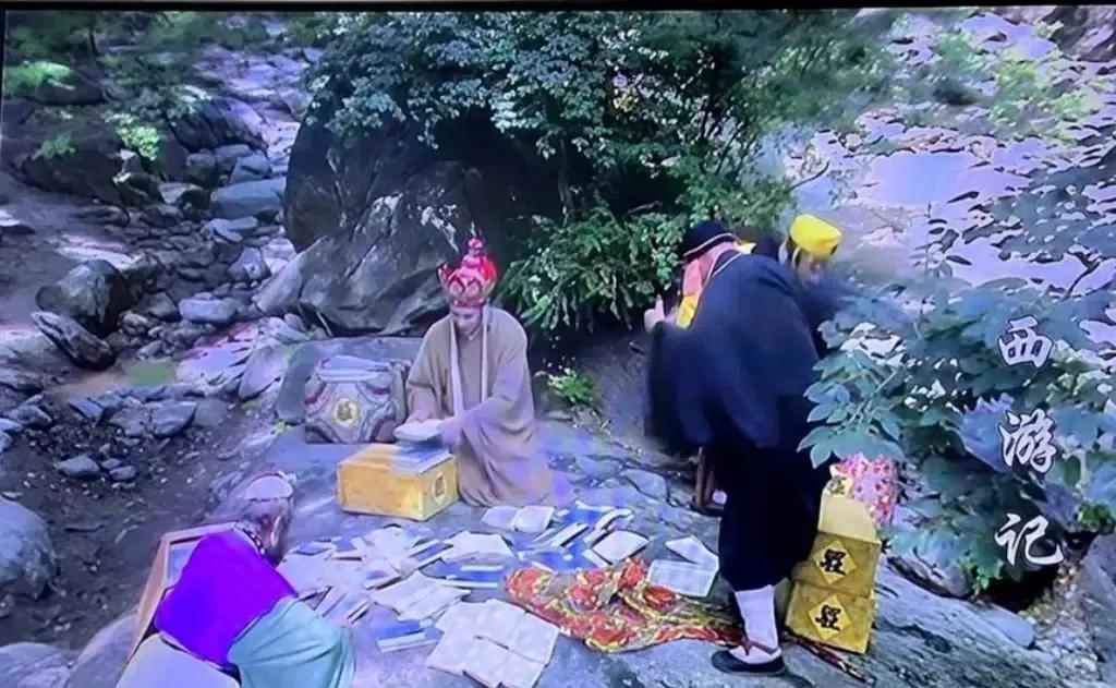 86版西游记的“晒经石”，骗了我们整整30年。4K修复后，我们才看清，那根本不