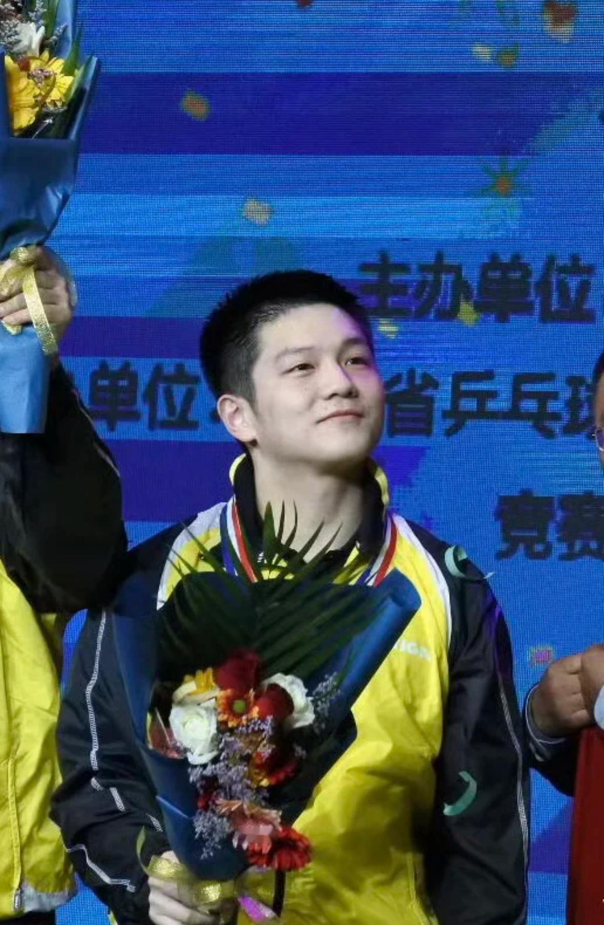在外面就要昂首挺胸的乖宝宝🙌​​​
