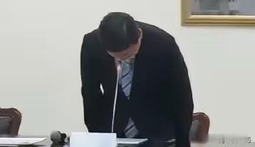 傅崐萁鞠躬道歉后，绿营谎言被再度戳破！就在9月1日，傅崐萁就蓝委翁晓玲删除赖方面