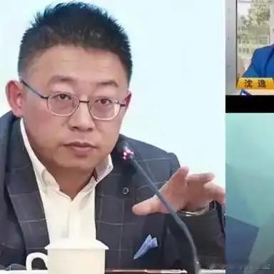 🌛沈逸说的非常好，中国的一些互联网公司，走着走着就变成了美国公司。现在英伟