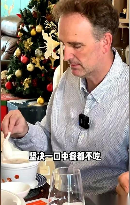 来中国15年，一句中文不会说。你好谢谢都懒得记。岳父岳母当他是空气。我真的