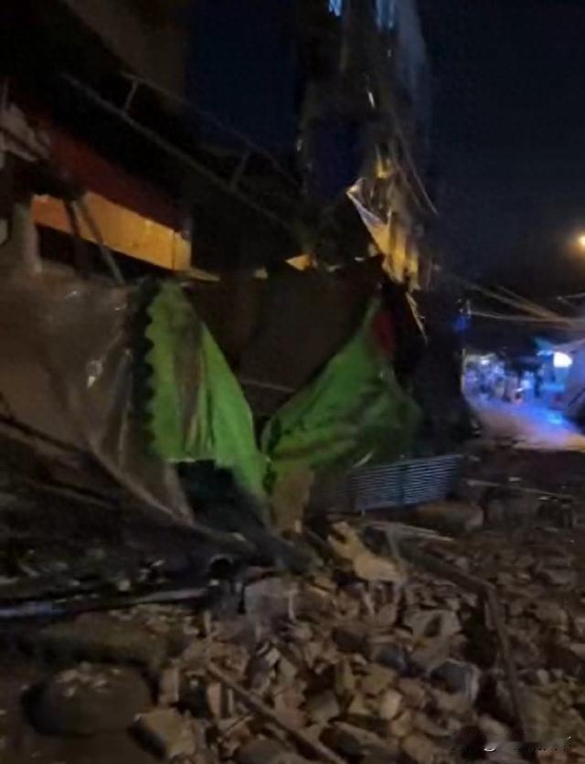 刷到柳州地震，突然想通透5件事刷到柳州地震的消息，看着大家紧急避险、匆忙撤