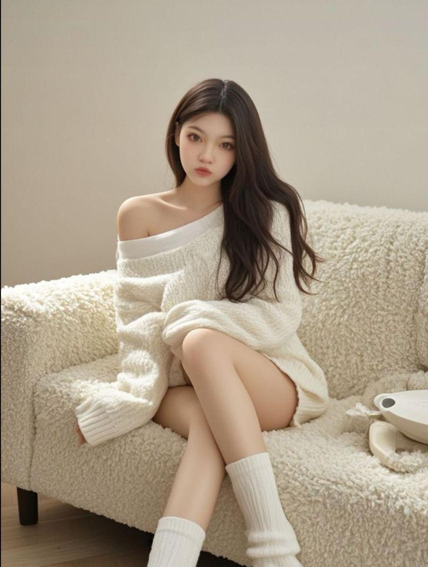 爱是不可能有爱的，无非一场各取所需的交易。所有的爱都是见色起意，谁还没点小毛病，