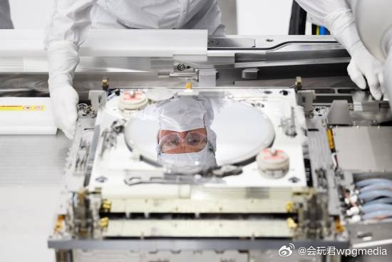 存储一哥砸450亿提高存储产能：手机PC还要猛涨近期存储市场的短缺促使三星等行业