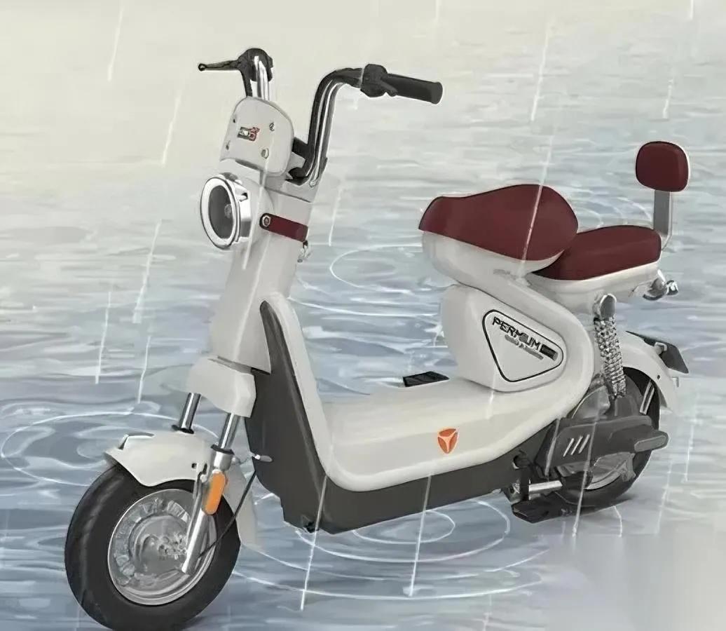 某车又出大事了！直接闹成国际笑话其实解决办法特简单——就把电池改成不