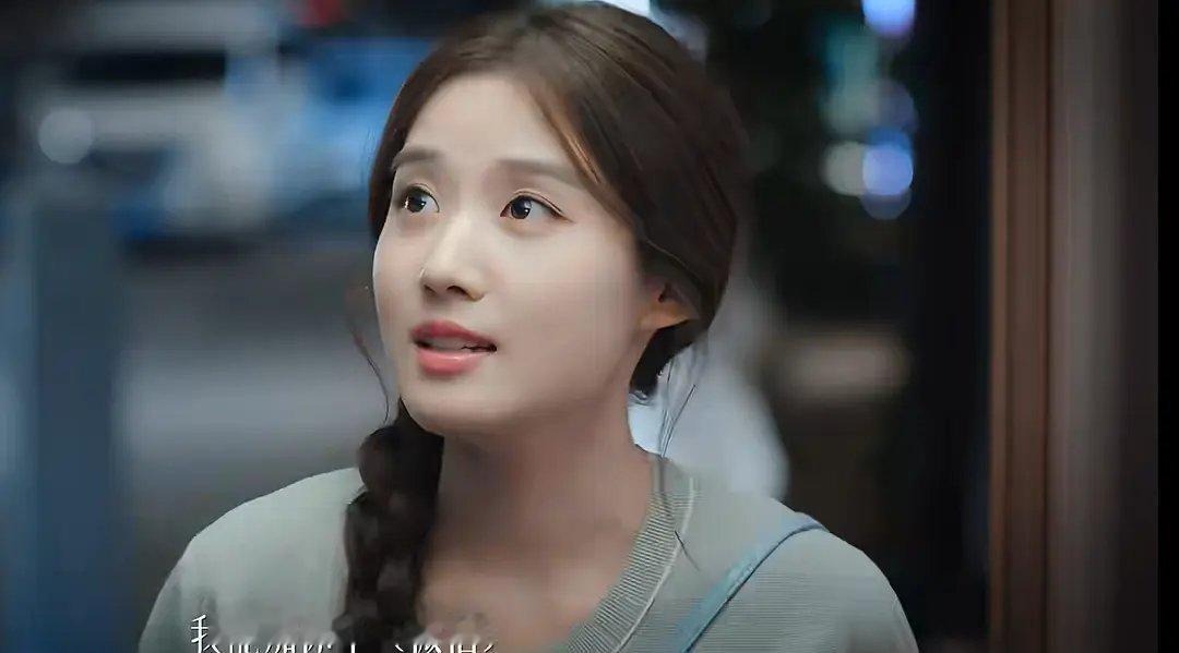 卢昱晓剧外很有氛围感但是剧里似乎不太行
