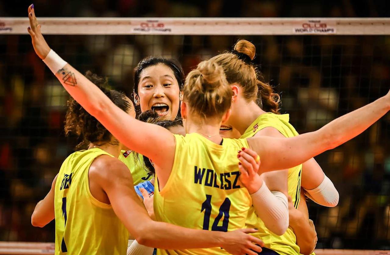 朱婷13分，科内无缘世俱杯冠军。北京时间12月15日凌晨，女排世俱杯决赛，科内