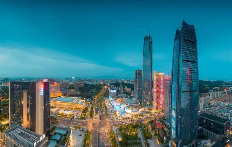 东莞楼市这个小阳春还是在降价。东莞楼市的房子太多了。当年东莞楼市可以靠着房子