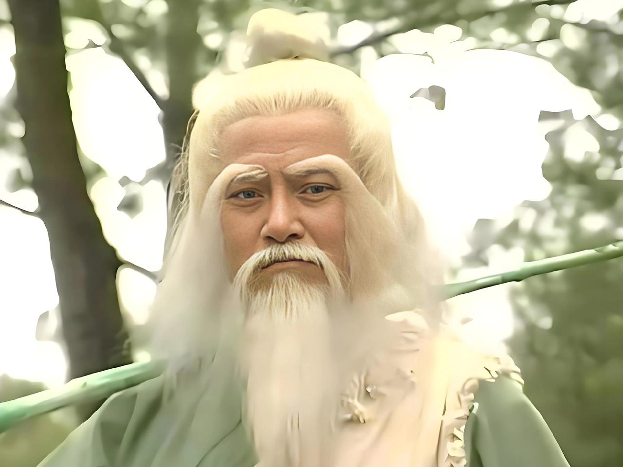 射雕三部曲中会降龙十八掌的10个人，谁最强？降龙十八掌是射雕三部曲中的绝学，