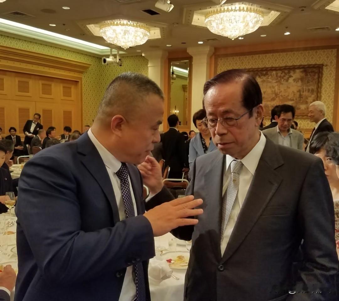 1月16号，也就是昨天，日本前首相福田康夫直言不讳的表示:中方做出如此反应，我相