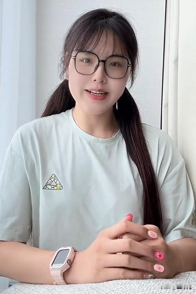摇人！李月汝将在抖音开直播，还有贴心礼物赠送，你参不参加？9月5日早上7点4