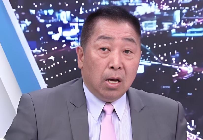 唐湘龙一棍敲醒台湾人，唐湘龙在节目中发表爆炸性的言论，他在谈到大陆对台湾的态度时