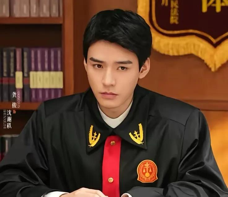 四集《家事法庭》看完，真的是唱衰，查了一下导演和主创人员，果然没有出圈的作品。