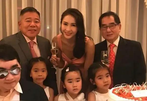 黎姿这辈子做的最对的一件事就是当年嫁给了马廷强黎姿有美貌，马廷强有钱黎姿原本