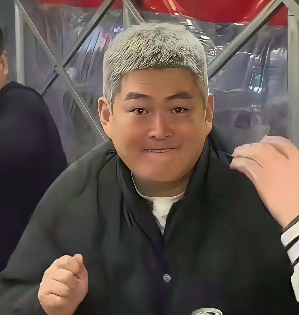 同样是富二代，赵大牛活成了另一番样子。不少年轻人一心创业证明自己，最后落得一地