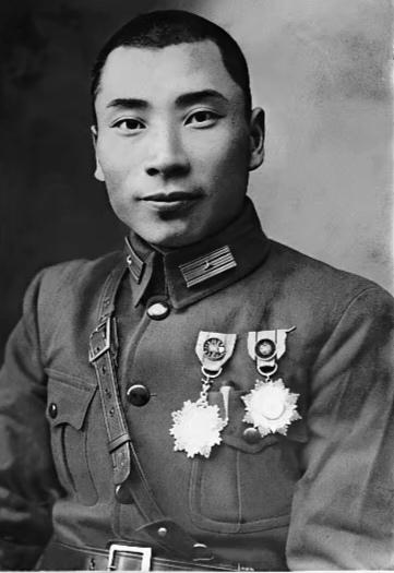 1947年，王仲廉在鲁西南磨磨蹭蹭不去救人，老蒋气得要毙了他。眼看老部下要吃