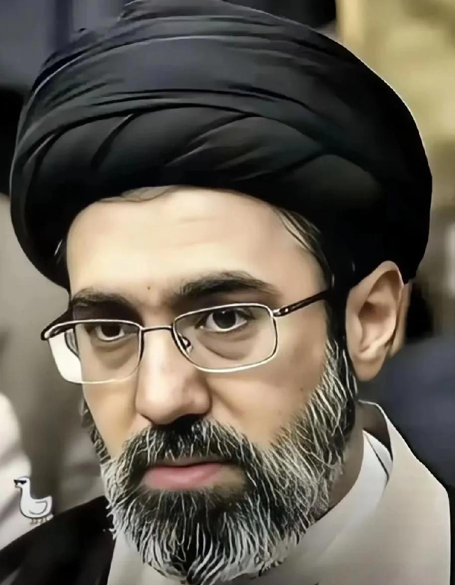 谁能想到，一向在波斯湾横着走、动不动就放话要“抹平对方”的德黑兰，这回竟然当着全