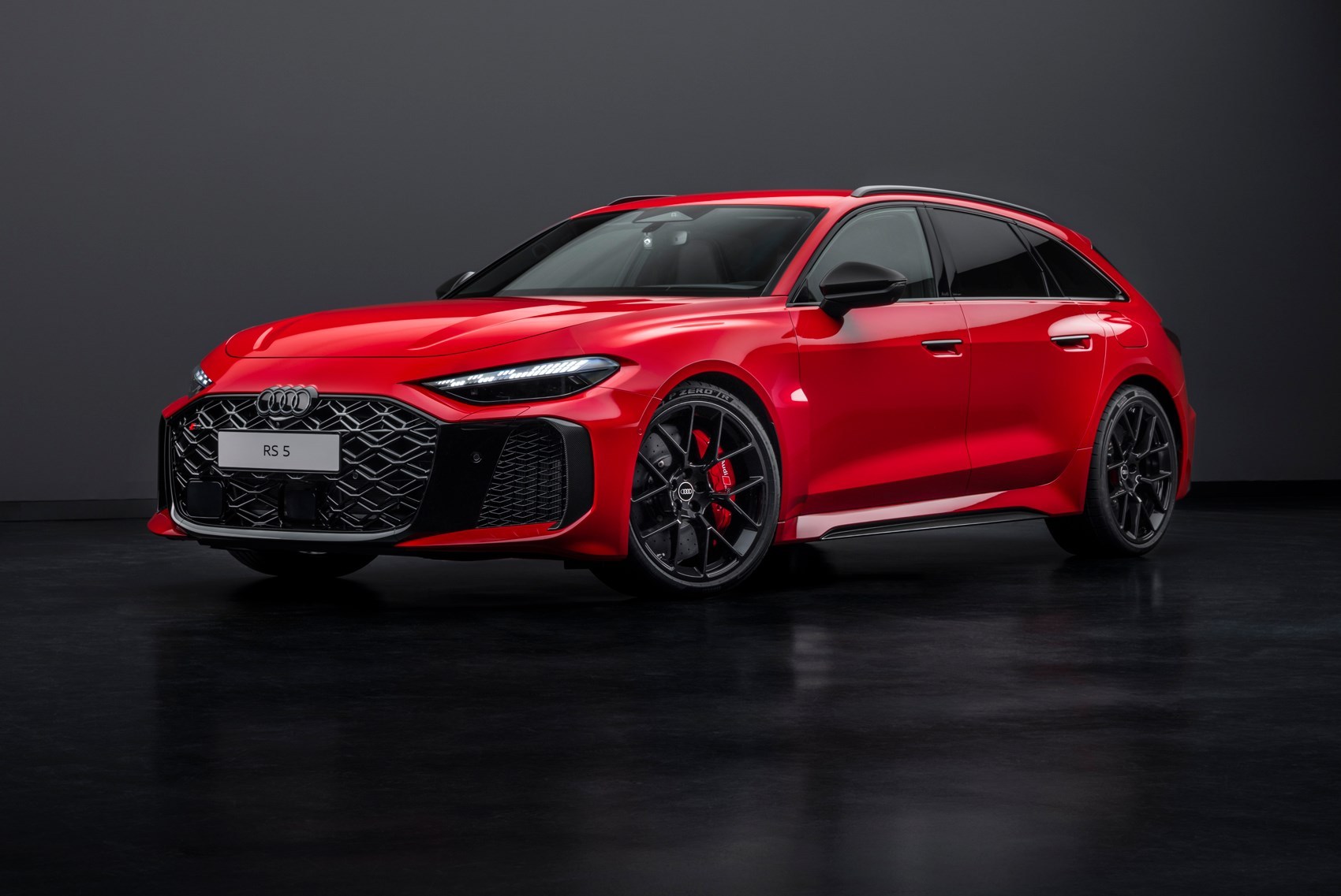 新奥迪RS5Avant，V6混动2370kg新宝马M5Touring，V8混