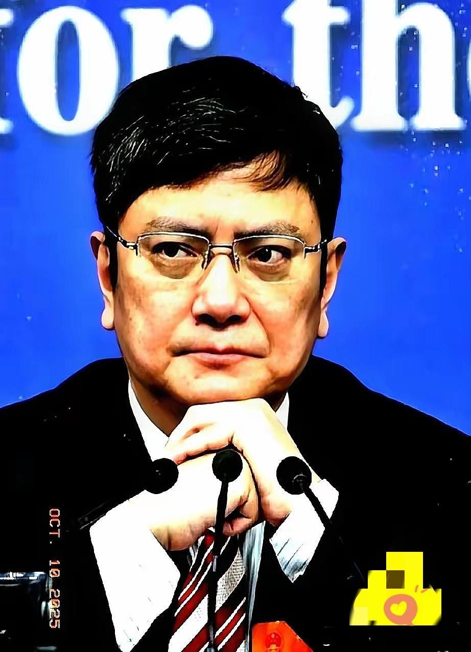 教育部一出手，家长们就开始慌了——喊着要给英语降温，结果自己家里先乱了阵脚。