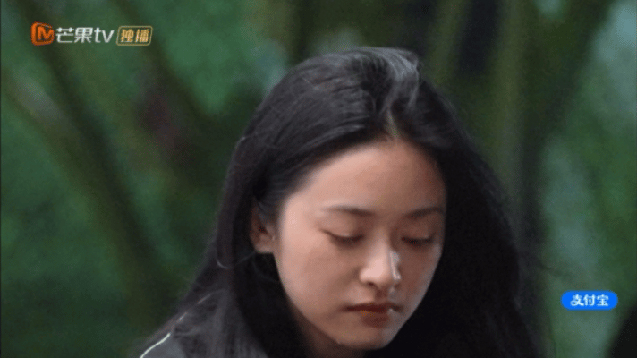 第一次直观沈月敏锐的共情力谁能拒绝沈月这种温柔女孩！总能第一时间接住别人的情绪