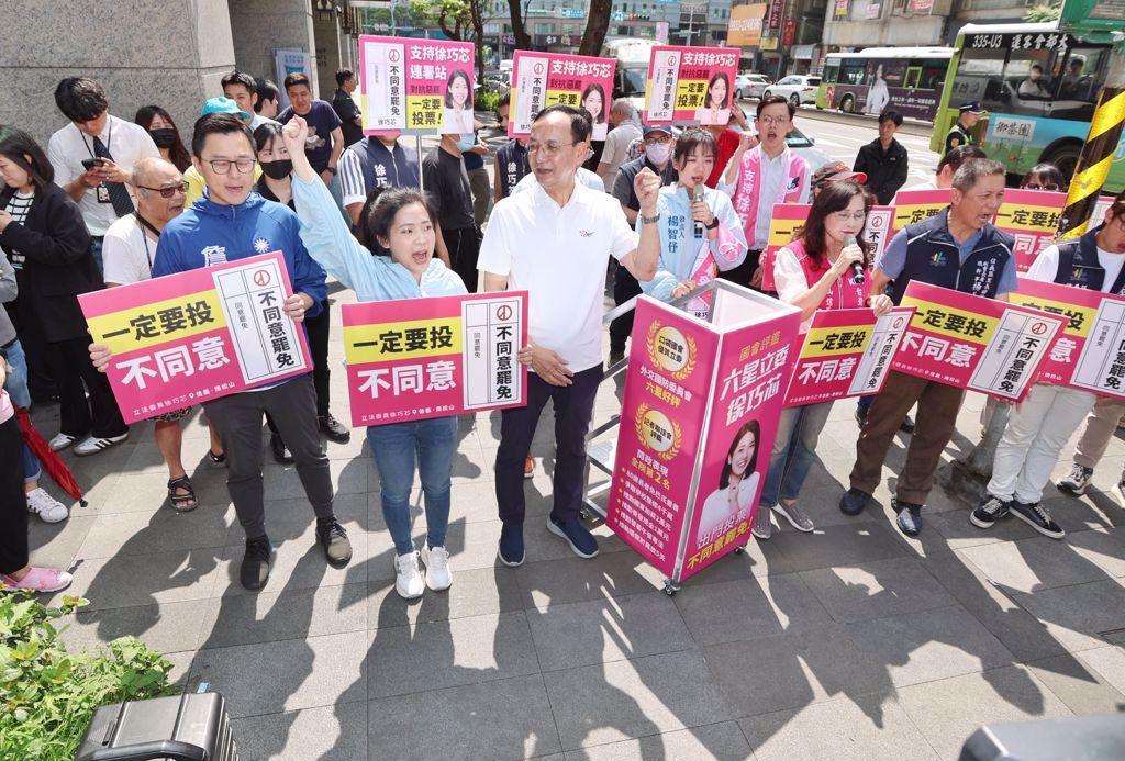 中间选民也看不下去！民众党前“立委”曝这一幕预言罢免最终结局全台大罢免活动仍在