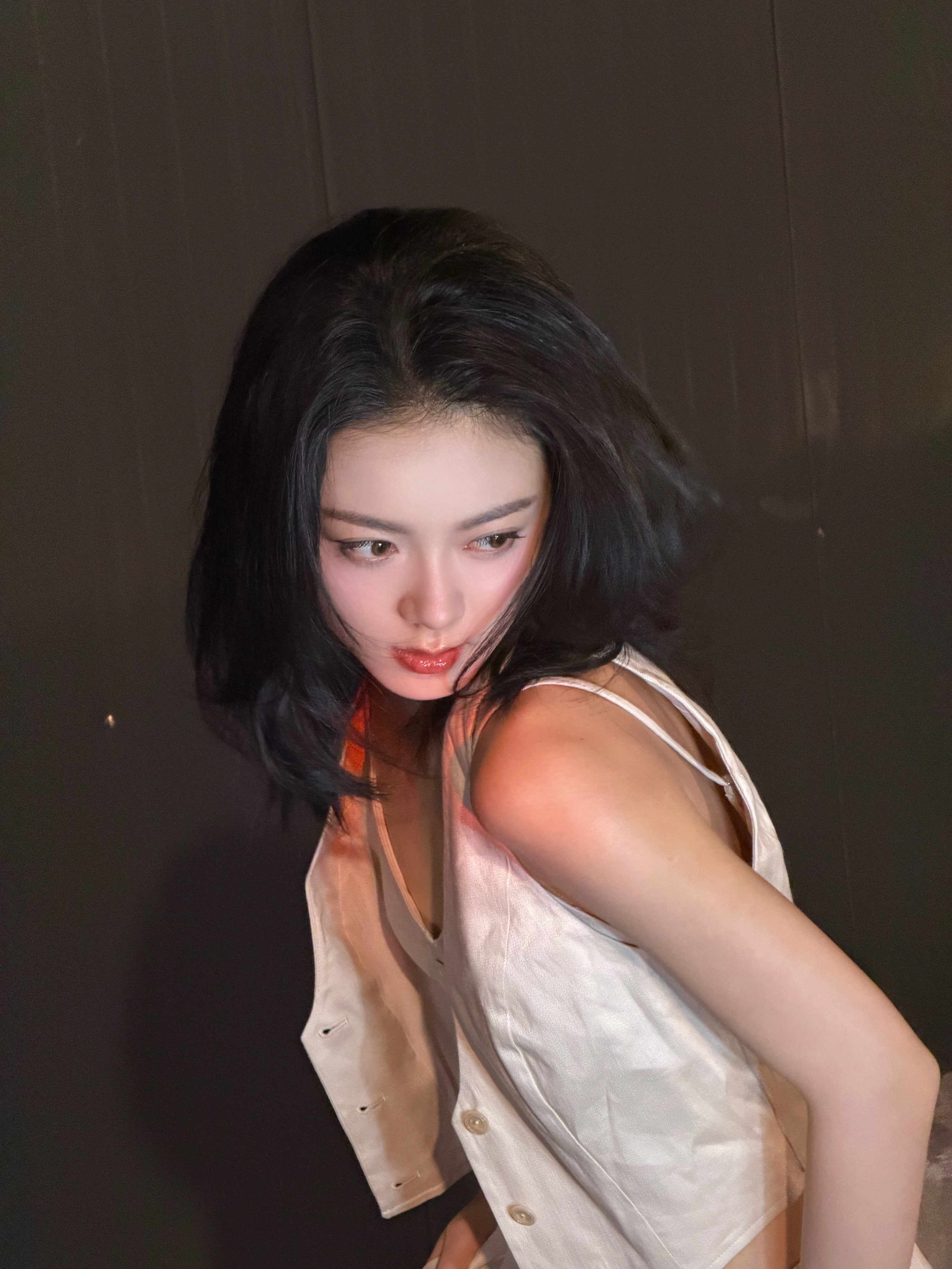 #赵今麦#感受，属于的力量。​