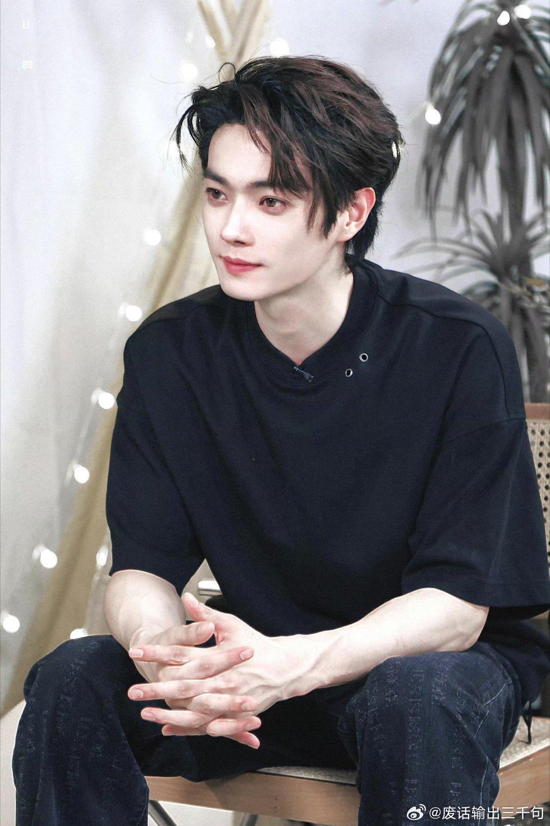 曝像许凯这么做的还有一人我觉得可能不止一个吧，娱乐圈肯定有特别多渣男,这次许凯真