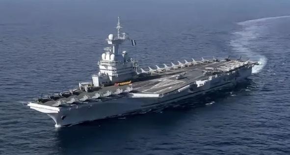 法军航母隐蔽任务败露：一块运动手表泄露整支舰队秘密