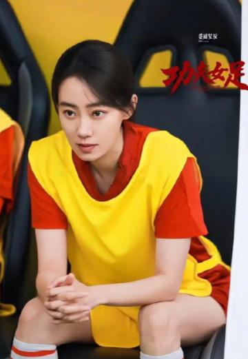 张小斐这次是真赌对了，不要800万固定片酬，直接跟周星驰签了票房分红，这操作