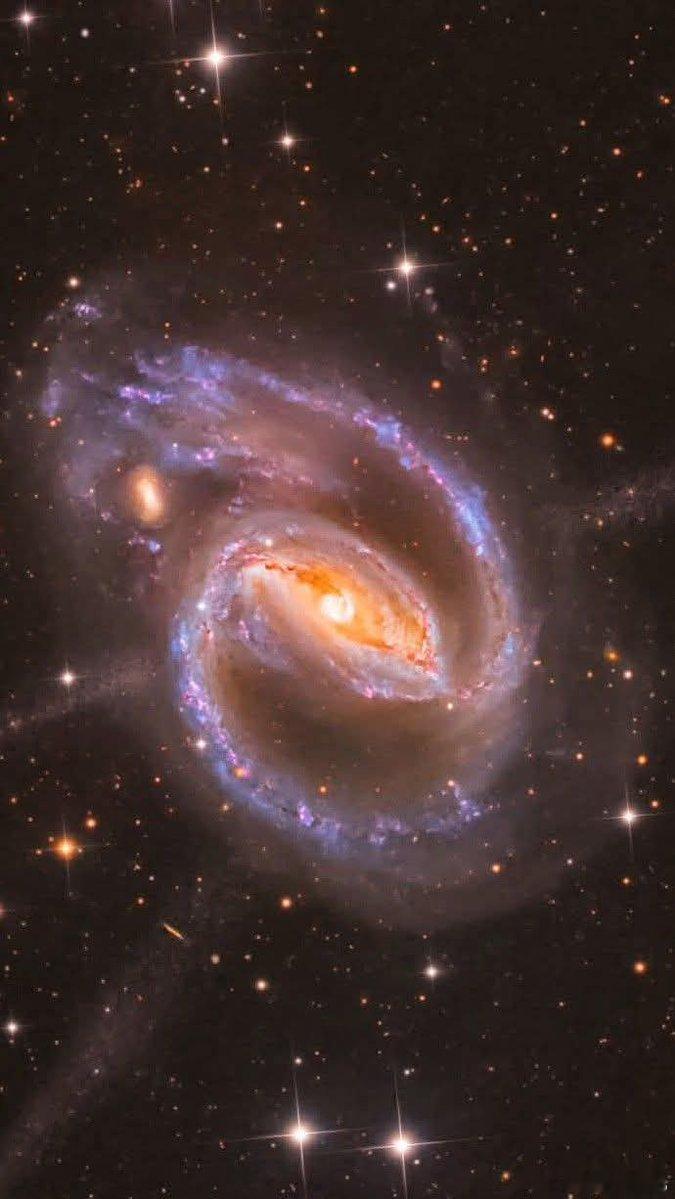 一个在炉座中的宇宙烟火表演，认识一下NGC1097（Caldwell67）—