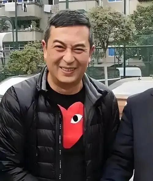 张嘉益在演艺圈的好人缘，说起来都让人羡慕。王菲早前参加综艺时特意点名要和他合作，