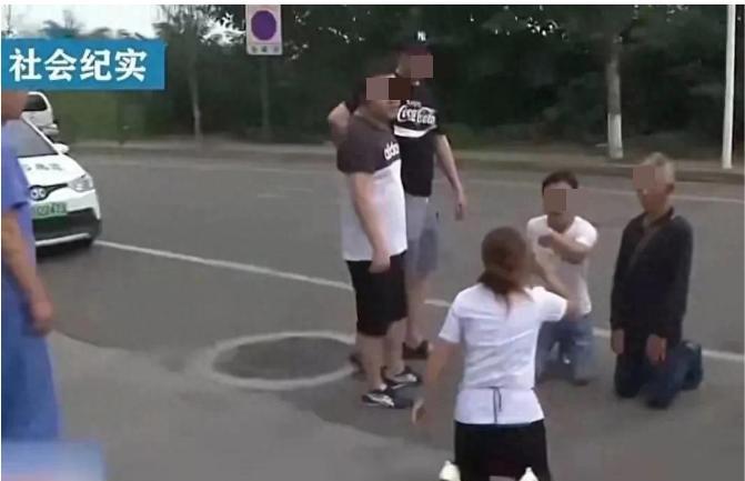 滚，你们是已经嫁出去的女儿！成都，72岁的付大爷把拆迁所得的100多万和8套安置