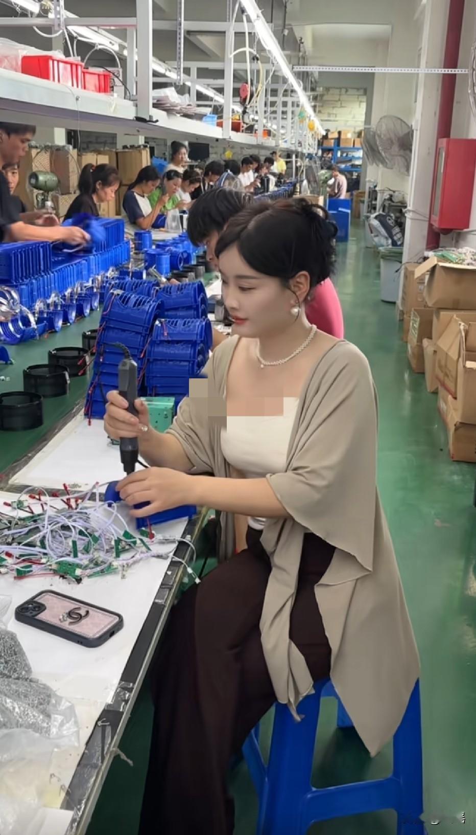 是不是有点屈才了