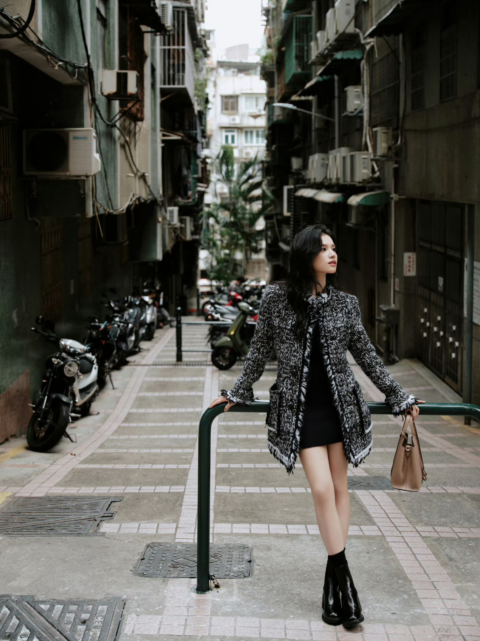 张婧仪的妆发都特别完美女神的脸是最牛的时尚单品