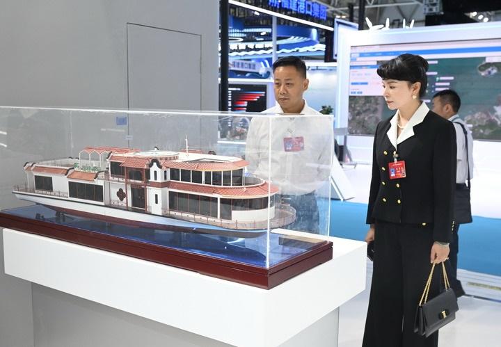 900艘船抢先装！宁德时代横扫船用电池市场，3年后远洋纯电船试航全球航运脱