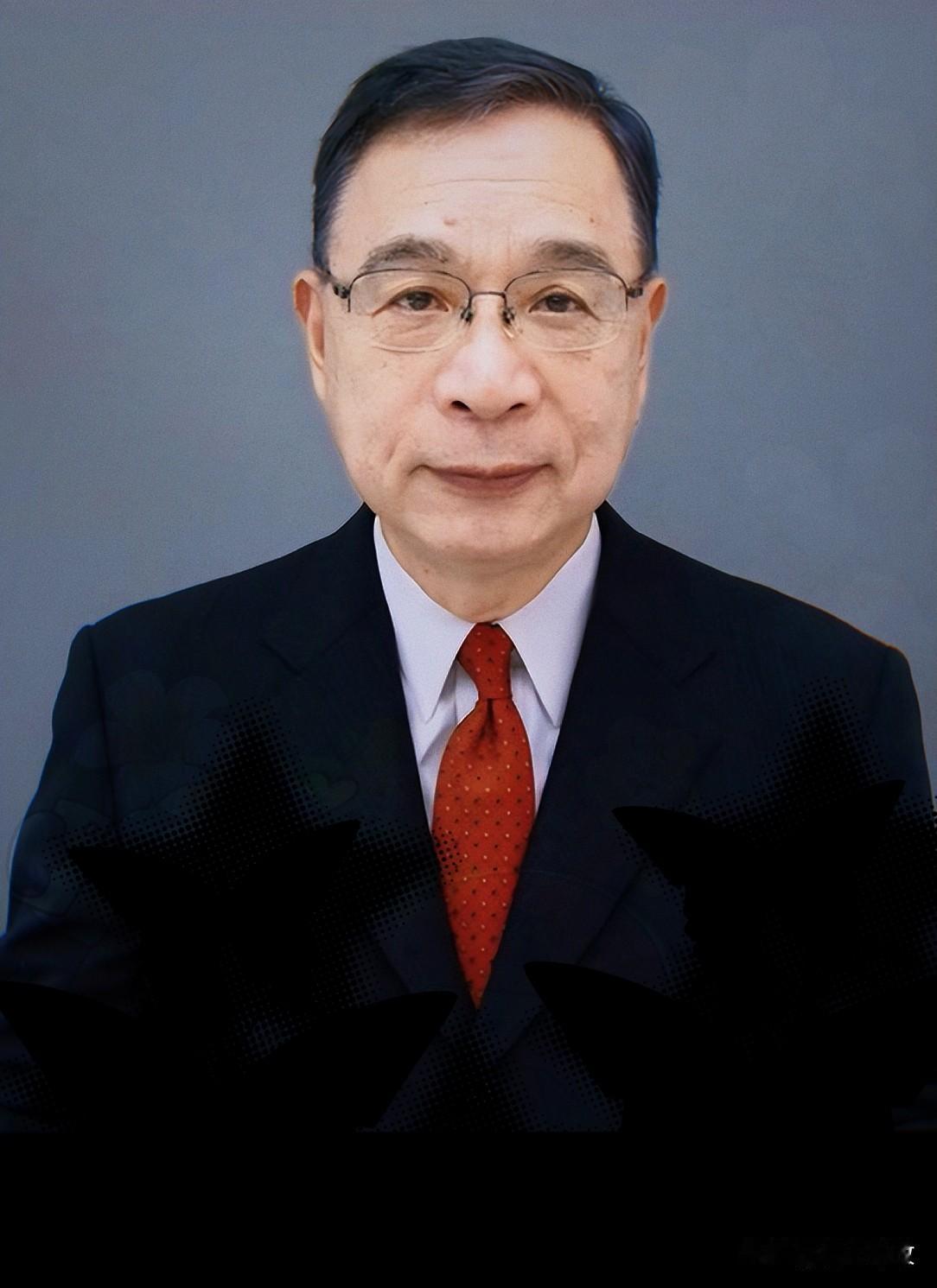 宫本雄二，日本前驻华大使，最近说了句日本政坛没人敢说的实话。他直接点破：现在
